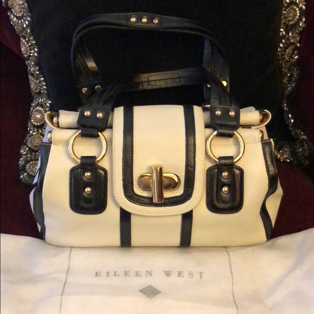 Eileen West - black & white leather purse